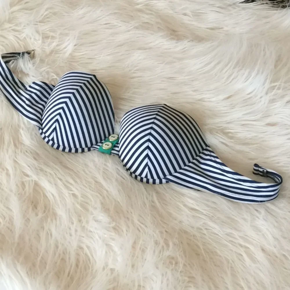 👀💞XHILATRION💞bikini top